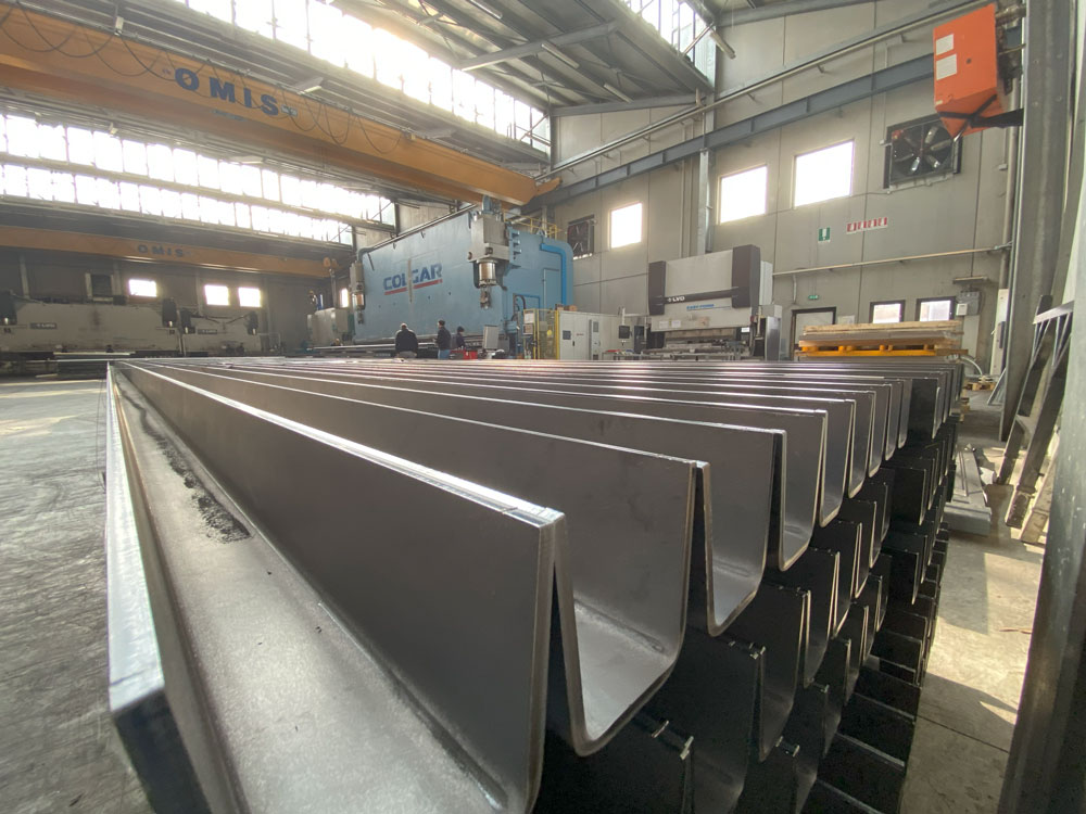 Sbieco Leduc Nastro Sbieco Lurex Oro Leduc - 20 Metri, Doppia Piegatura 8+20 +8mm, Qualità Italiana Per Cuciture Metro 8 Metri